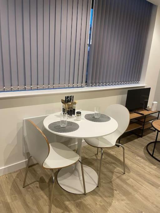 맨체스터 Stylish Flat In Old Trafford 아파트 외부 사진